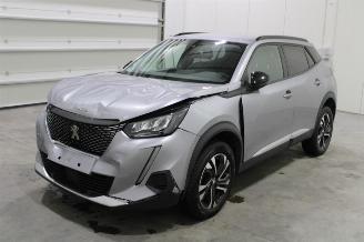 krockskadad bil auto Peugeot 2008  2022/7