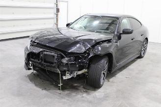 krockskadad bil auto BMW i4  2025/1