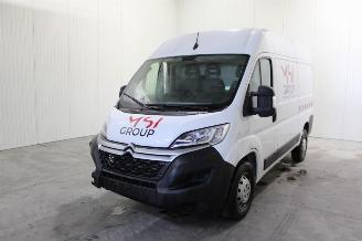 krockskadad bil auto Citroën Jumper  2023/6