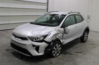 krockskadad bil auto Kia Stonic  2024/10