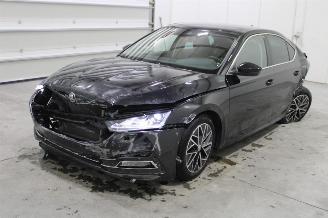 Damaged car Skoda Octavia  2023/8