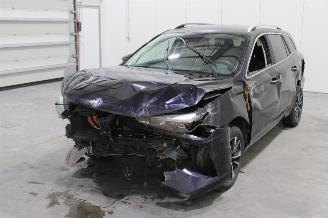 krockskadad bil auto MG MG5  2024/1