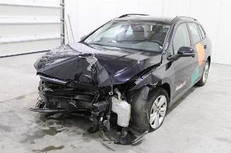 Avarii autoturisme Volkswagen Golf  2022/8