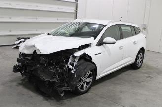 Vaurioauto  passenger cars Renault Mégane Megane 2023/2