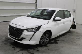 Vaurioauto  passenger cars Peugeot 208  2022/4
