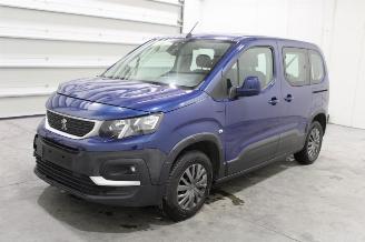 Vaurioauto  passenger cars Peugeot Rifter  2021/5