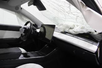Tesla Model 3  picture 8