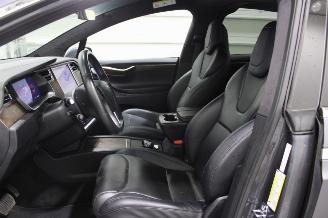 Tesla Model X  picture 11