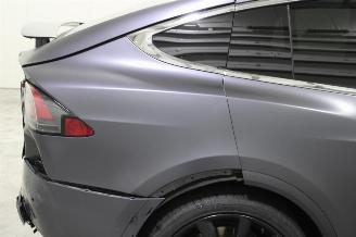 Tesla Model X  picture 5