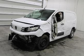 Voiture accidenté Peugeot Partner  2025/1