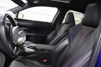 Lexus UX  picture 12
