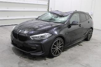 Auto da rottamare BMW 1-serie 118 2021/5