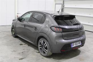 Peugeot 208  picture 4