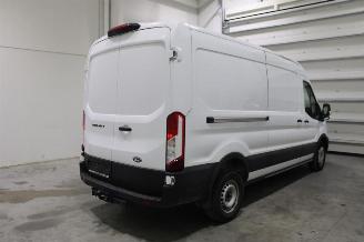 Ford Transit  picture 3