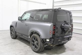 Land Rover Defender  picture 4