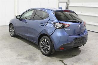 Mazda 2  picture 4