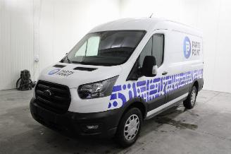 krockskadad bil auto Ford Transit  2023/10