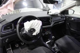 Volkswagen T-Roc  picture 9