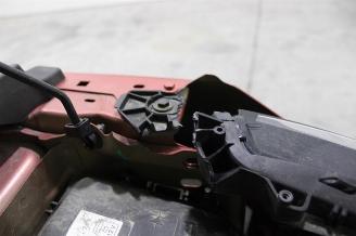 Peugeot 208  picture 21