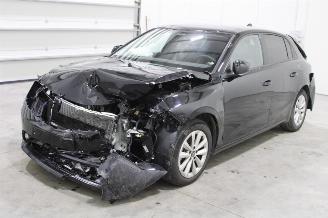 damaged passenger cars Opel Astra  2022/12