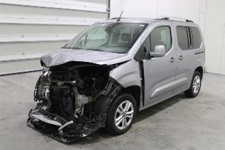 krockskadad bil auto Toyota ProAce CITY 2021/11