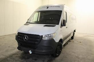 skadebil auto Mercedes Sprinter  2024/2