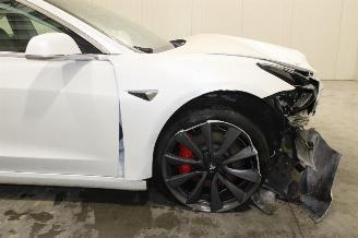 Tesla Model 3  picture 6