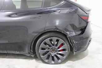 Tesla Model Y  picture 6