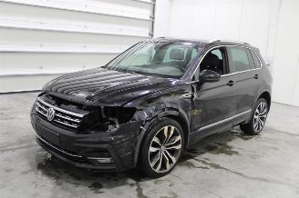 Damaged car Volkswagen Tiguan  2020/2