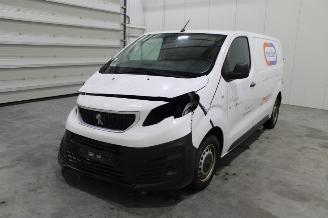 skadebil auto Peugeot Expert  2021/9