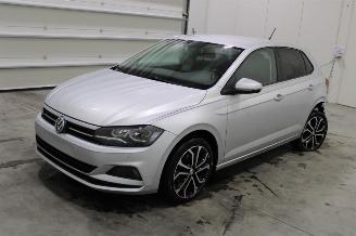 krockskadad bil auto Volkswagen Polo  2019/8