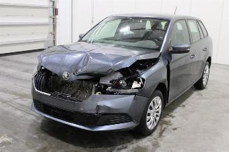 damaged passenger cars Skoda Fabia  2021/3