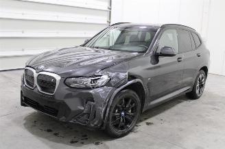 Unfallwagen BMW iX3  2023/11