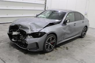 krockskadad bil auto BMW 3-serie 320 2025/6