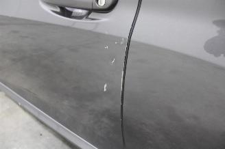 Peugeot 208  picture 6