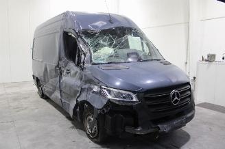 Mercedes Sprinter  picture 2