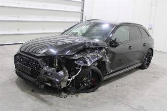 Damaged car Audi Rs4  2020/12