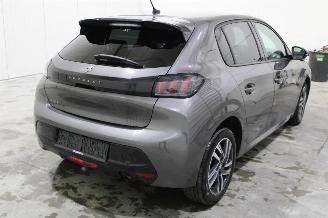 Peugeot 208  picture 3