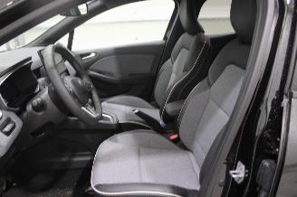 Renault Clio  picture 11