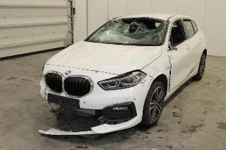 Vrakbiler auto BMW 1-serie 116 2021/11