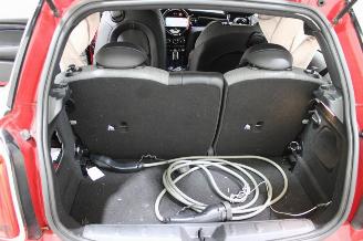 Mini Cooper SE picture 11