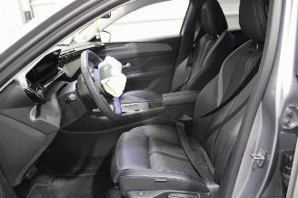 Peugeot 308  picture 10