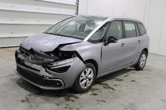 Damaged car Citroën C4-picasso C4 SpaceTourer 2022/6