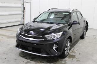 skadebil auto Kia Stonic  2021/3