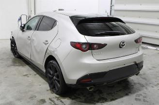 Mazda 3  picture 4