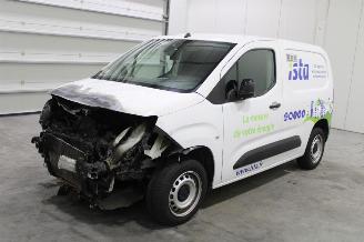 Vrakbiler auto Peugeot Partner  2022/3