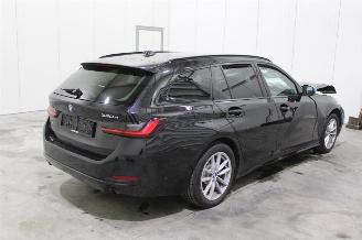 BMW 3-serie 320 picture 3