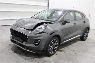 krockskadad bil auto Ford Puma  2023/7