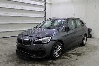 krockskadad bil auto BMW 2-serie 216 2021/10