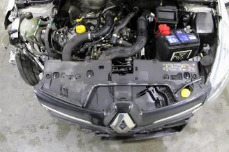 Renault Clio  picture 15